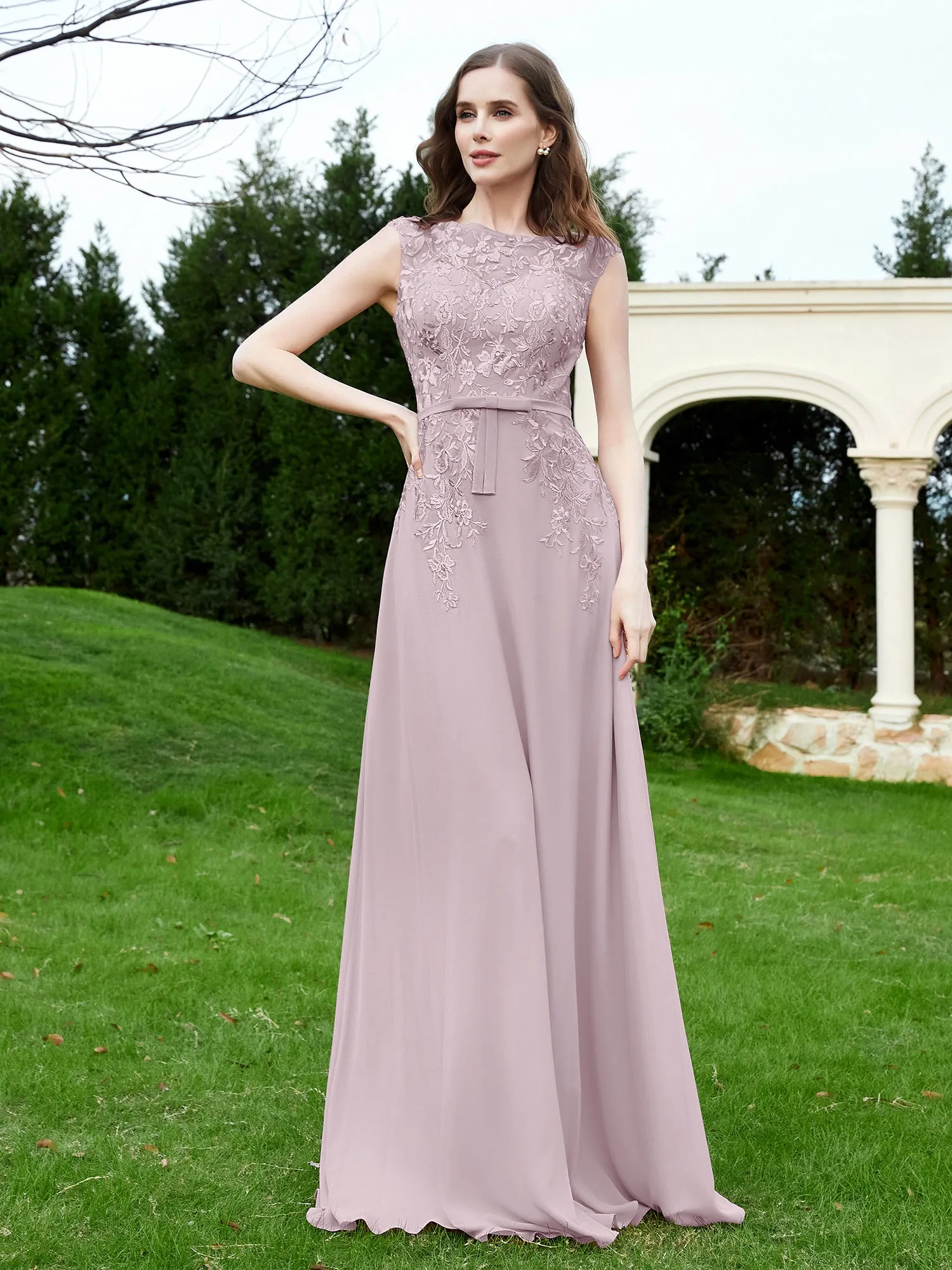 Elegant Illusion Lace Appliqued Dress With Buttons Dusk Plus Size