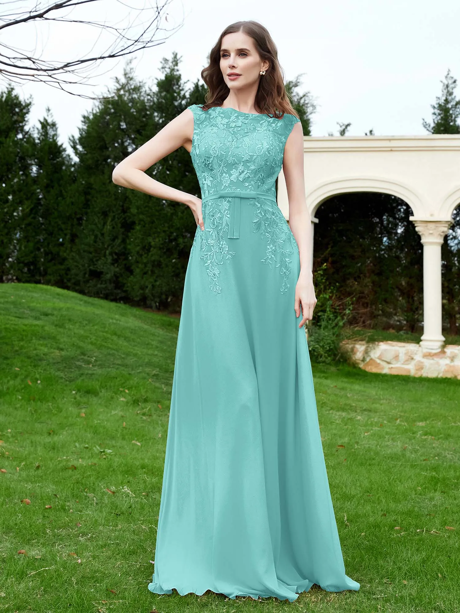 Elegant Illusion Lace Appliqued Dress With Buttons Spa Plus Size