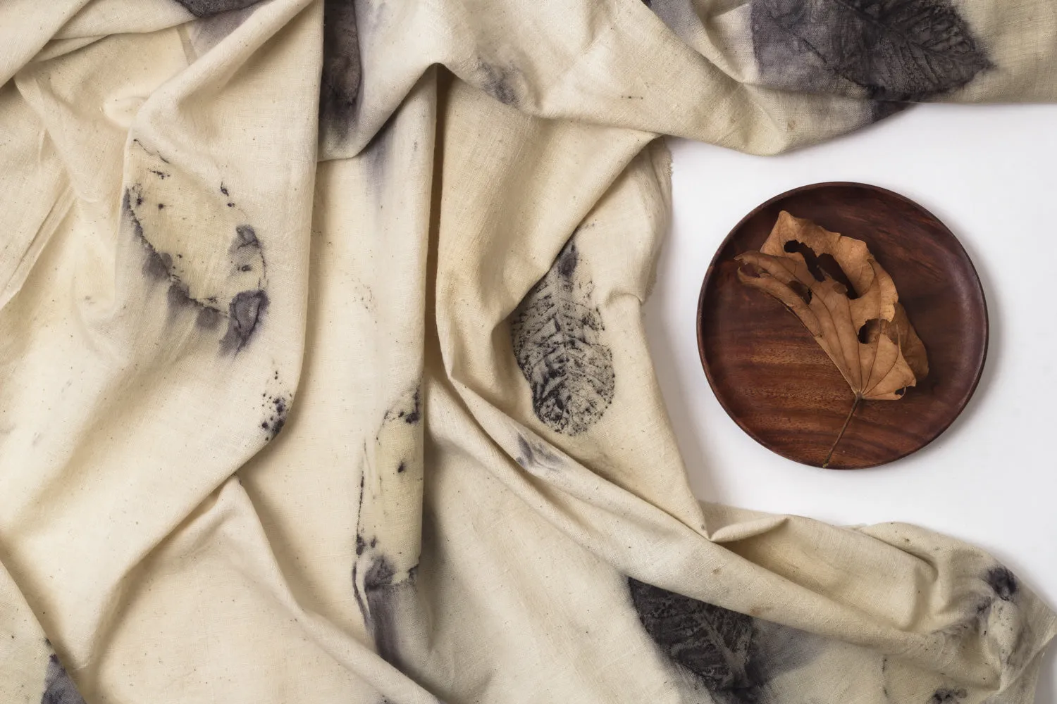 GRACEFUL GUAVA   (GUAVA - HANDLOOM COTTON)