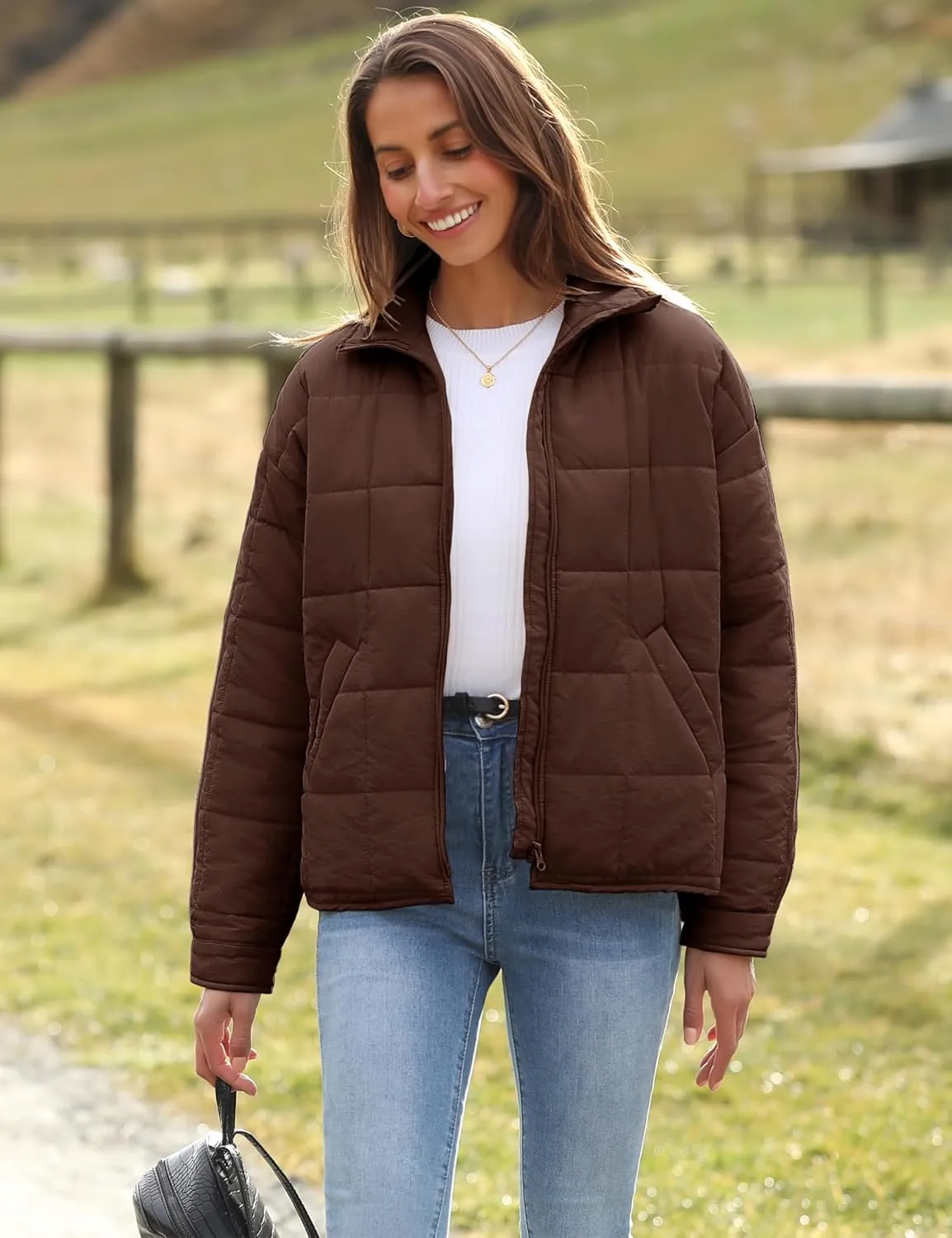 Huaqiao Womens Quilted Puffer Jackets Lightweight Zipper Short Winter Coat with Pockets