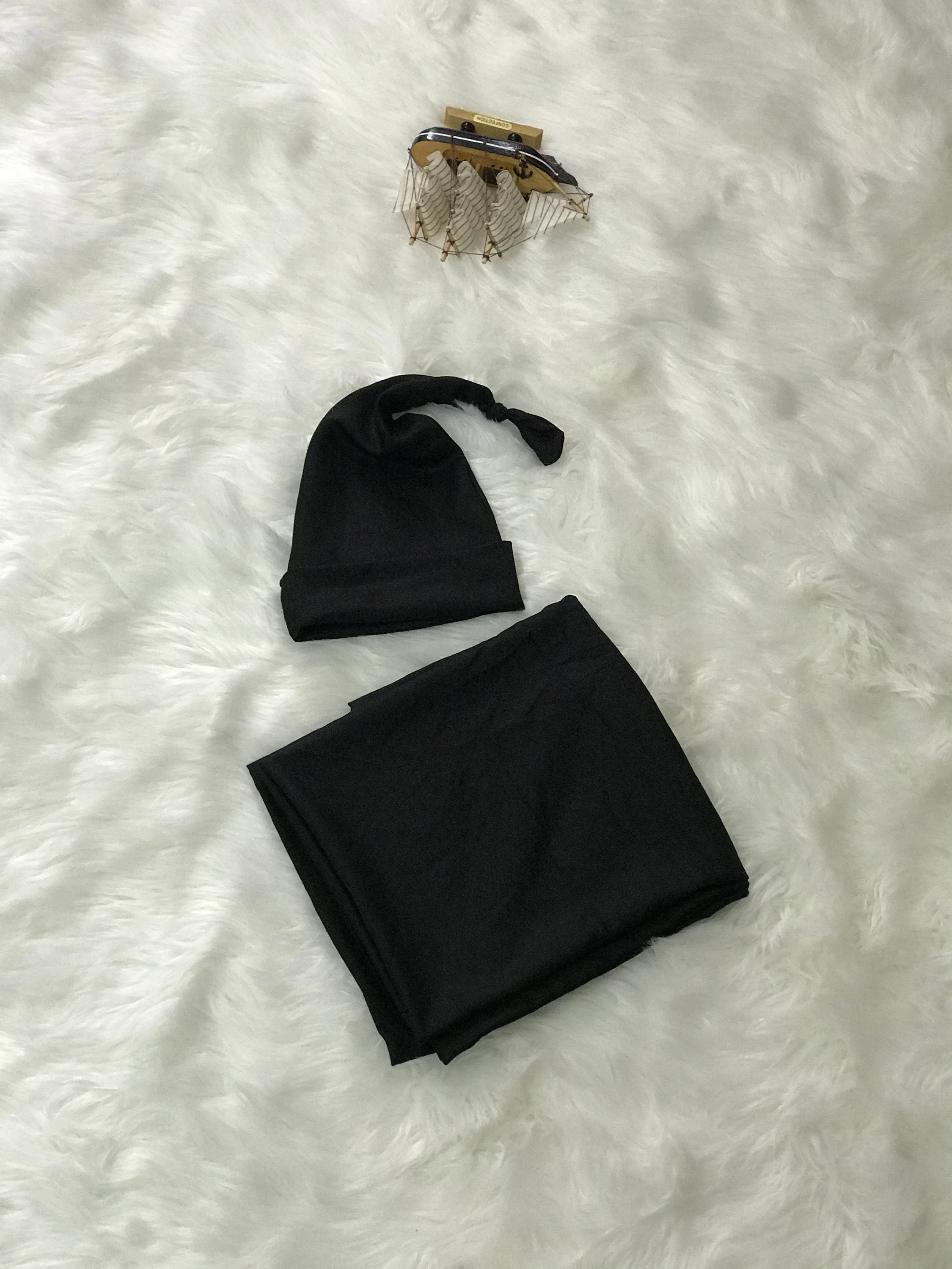 Mommy and me robe and swaddle set. Maternity robe and swaddle set. Dad shirt. Mommy and me outfits. Maternity robe. blanket.