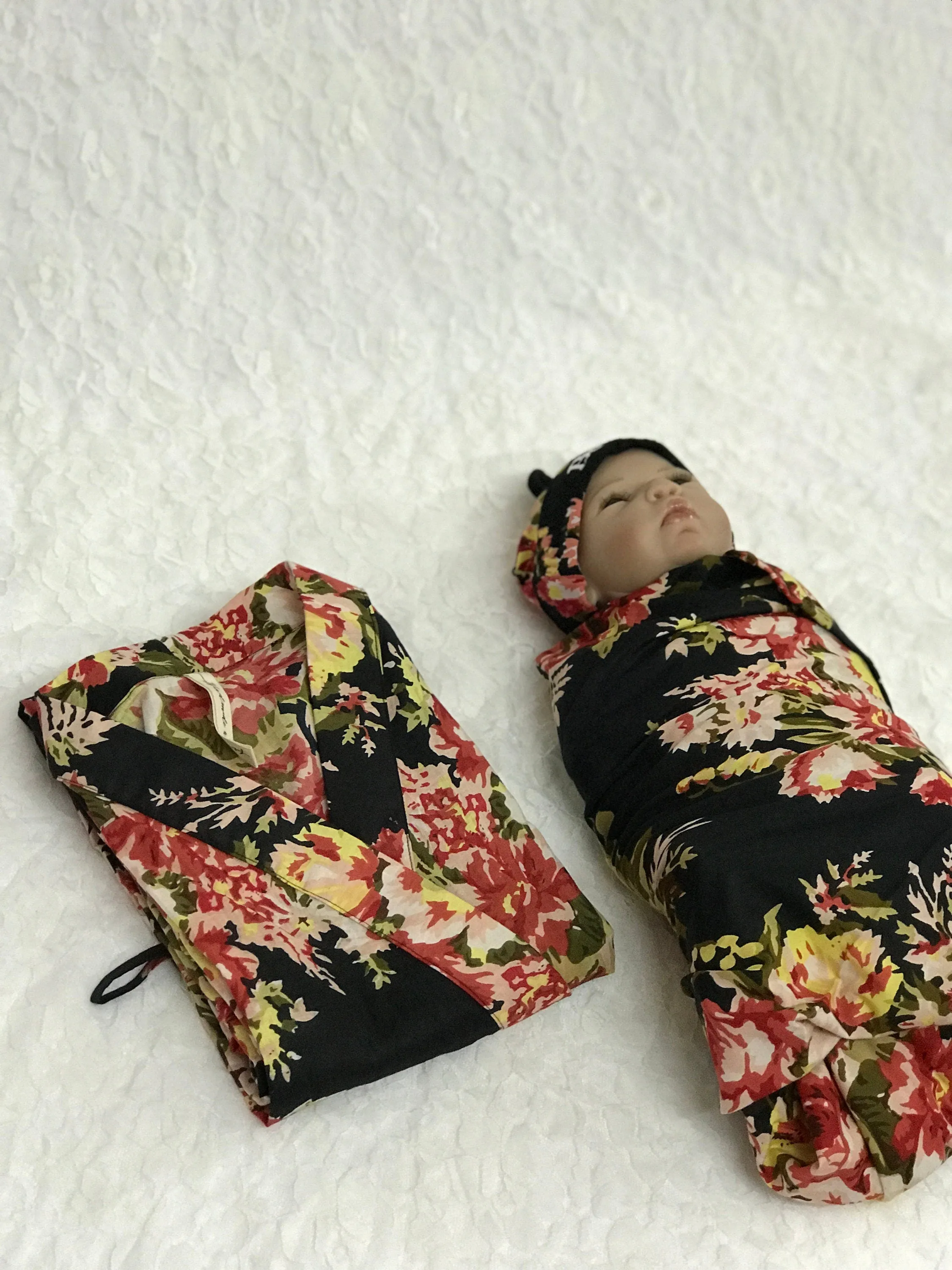 Mommy and me robe and swaddle set. Maternity robe and swaddle set. Dad shirt. Mommy and me outfits. Maternity robe. blanket.