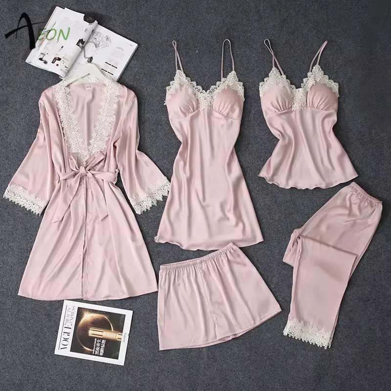 Nightgown lounge dressثوب النوم صالة ملابس