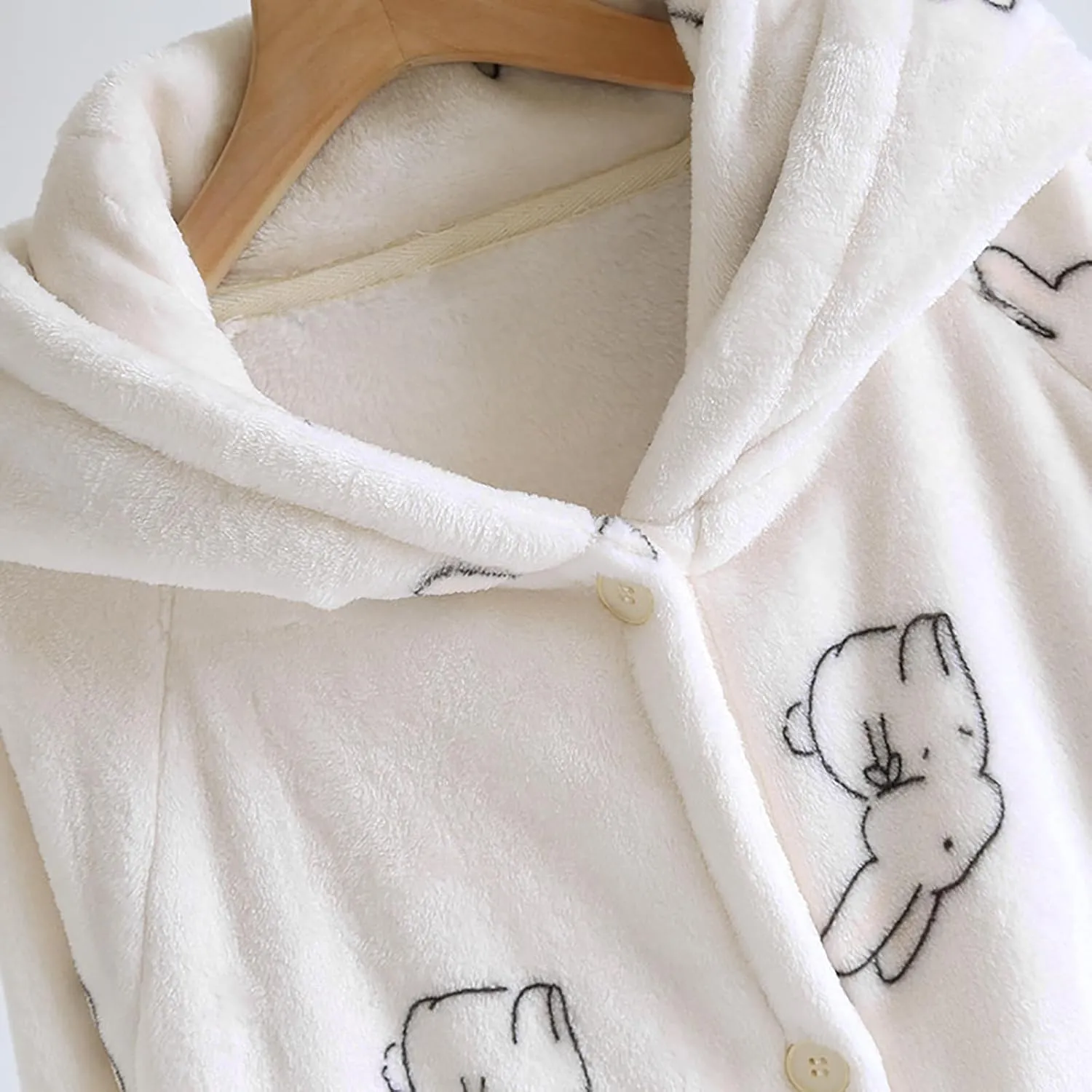 Oplxuo Womens Cute Bunny Pattern Plush Robe, Hooded Soft Fluffy Bathrobe for Women Button Down Winter Warm Loungewear