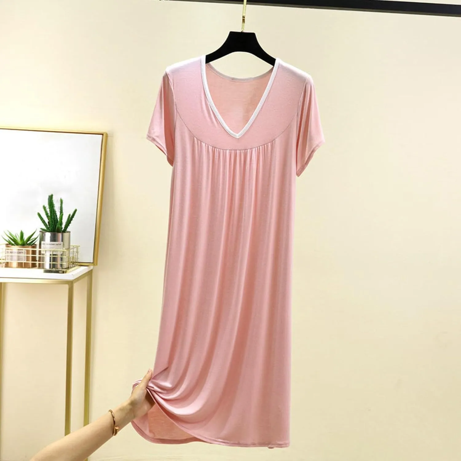 Sleeveless Nightgowns for Women Lightweight Maxi Nightdress Crew Neck Cozy Nightgowns Comfy Flowy Loungewear for Summer